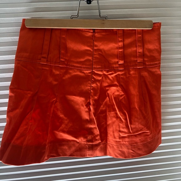 Orange mini skirt - Picture 8 of 10